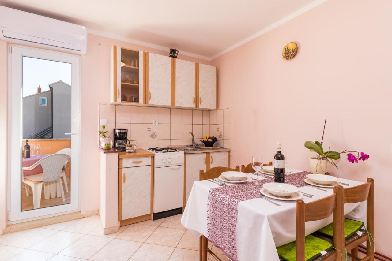 Kendel Apartment *